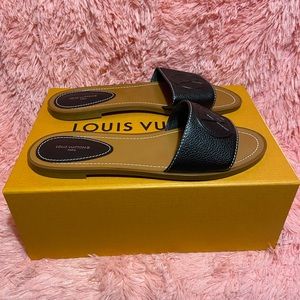 Louis Vuitton | Shoes | Louis Vuitton Black Flat Sandals Size 5 41 
